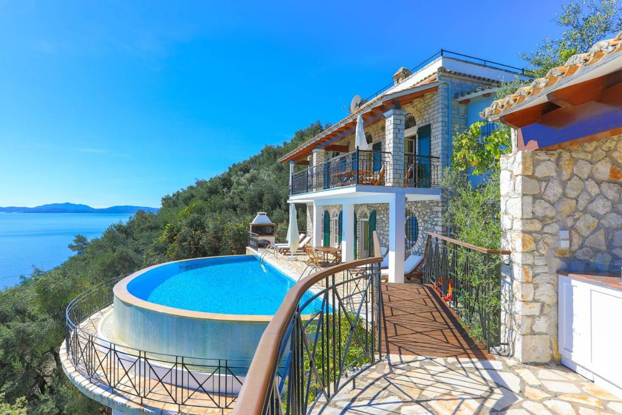 House On The Rocks Villa Katavolos Exterior photo